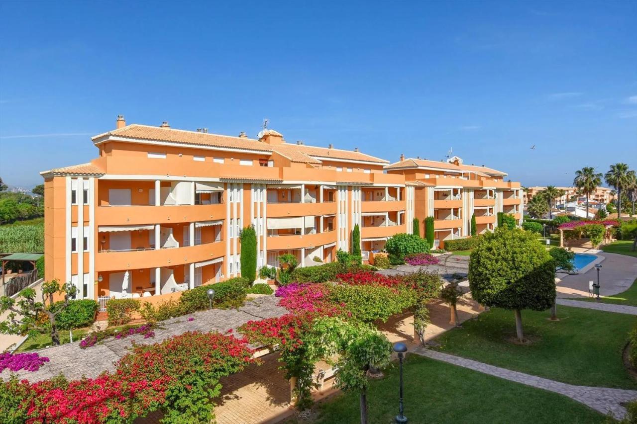 Meernahes Ferienapartment Elia เดเนีย ภายนอก รูปภาพ
