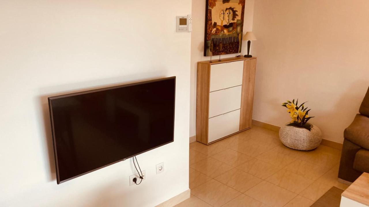 Meernahes Ferienapartment Elia เดเนีย ภายนอก รูปภาพ